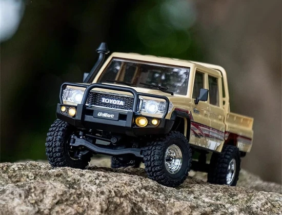 UDI Toyota Land Cruiser 1:18 Brushed RTR - Sand
