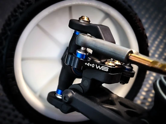 Willspeed B7 Aluminium +4 +0 Caster Block Link Mounts