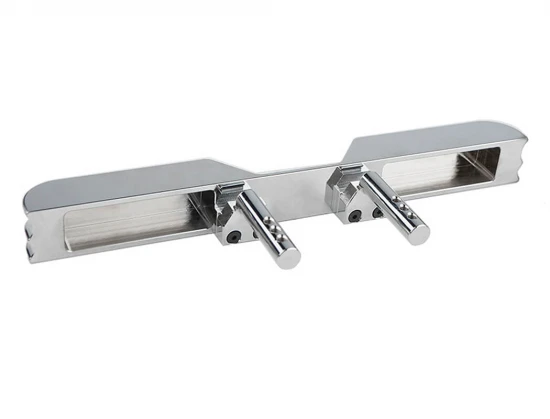 RC4WD Tough Armour Rear Step Bumper Toyota Pickup/4R Chrome